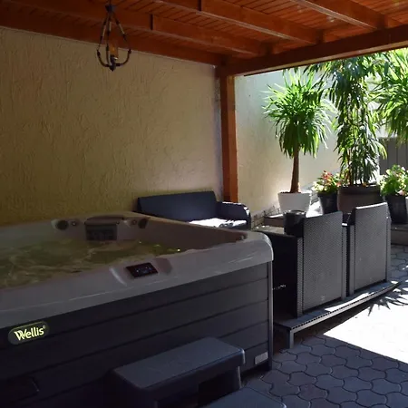 Eden Aparthotel