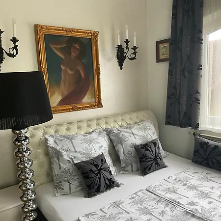 Eden Hotel apartamentowy 4*