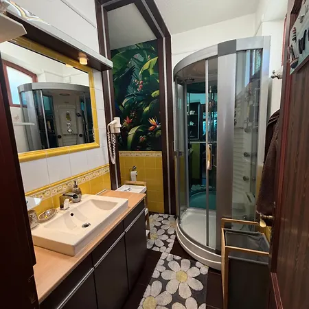 Apart Otel Eden 4*